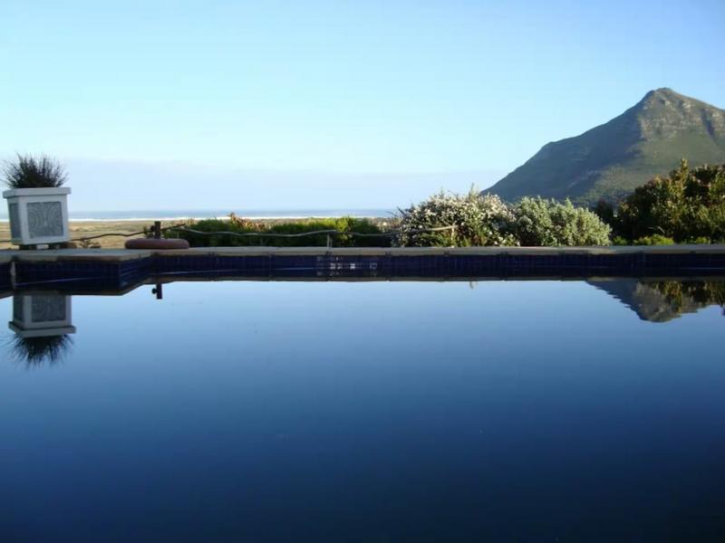 To Let 4 Bedroom Property for Rent in Crofters Valley Western Cape